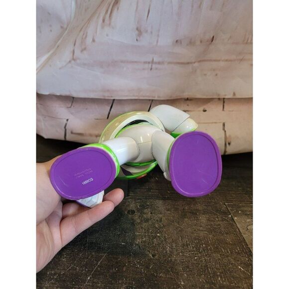 Buzz Lightyear astronaut Disney Pixar toy figure - Picture 5 of 6